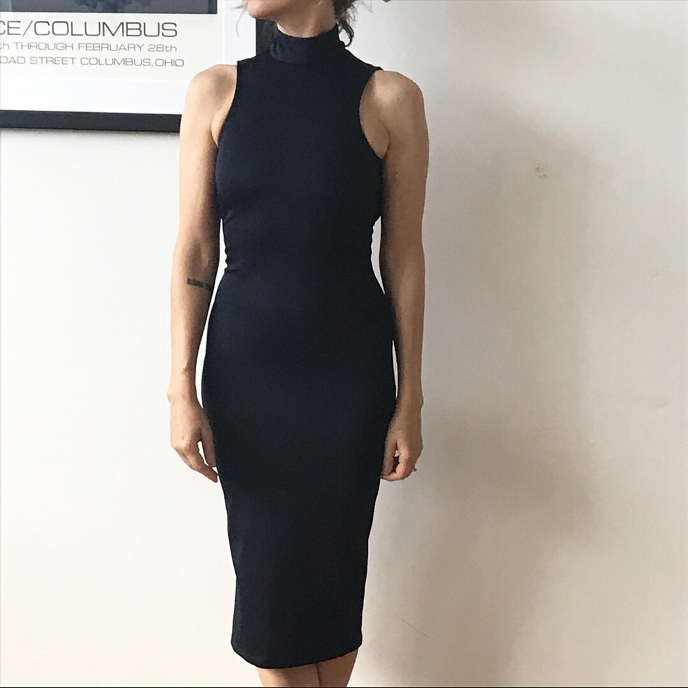 GUC high neck backless body con navy dress